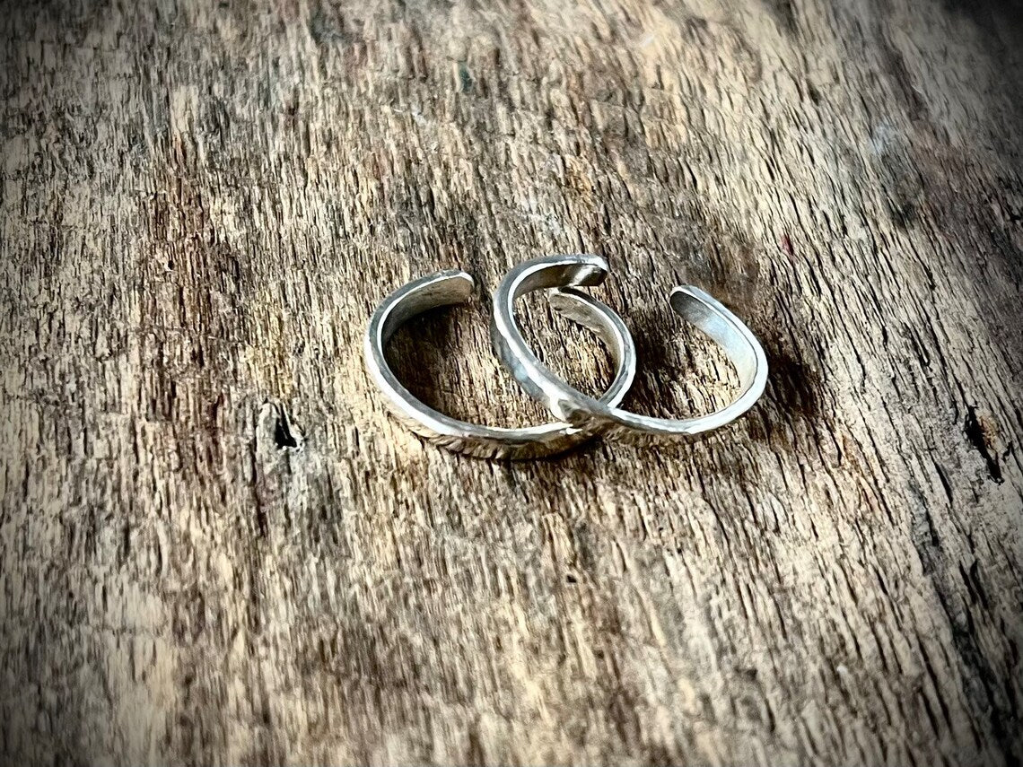 Handmade Hammered Silver Adjustable Toe Ring
